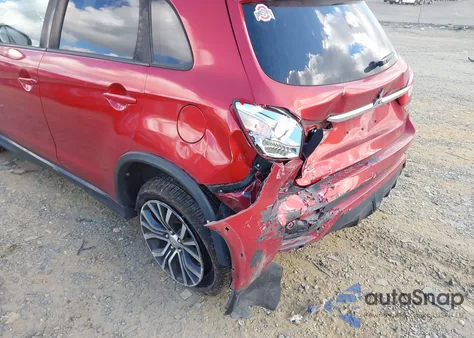 2018 Mitsubishi Outlander Sport 2.0 Es/2.0 Le из США, поврежденный, VIN JA4AP3AU0JU024872